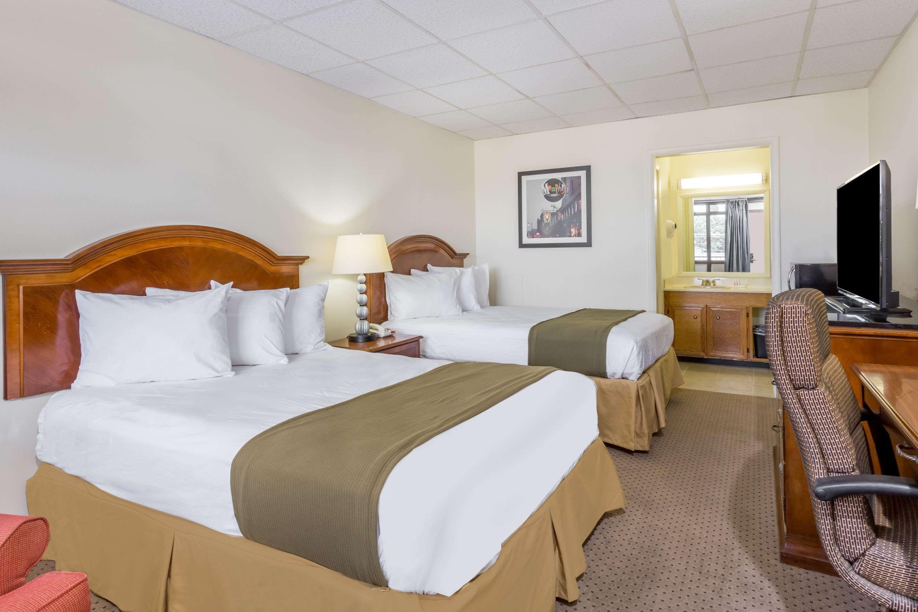 Days Inn By Wyndham Bedford Zewnętrze zdjęcie