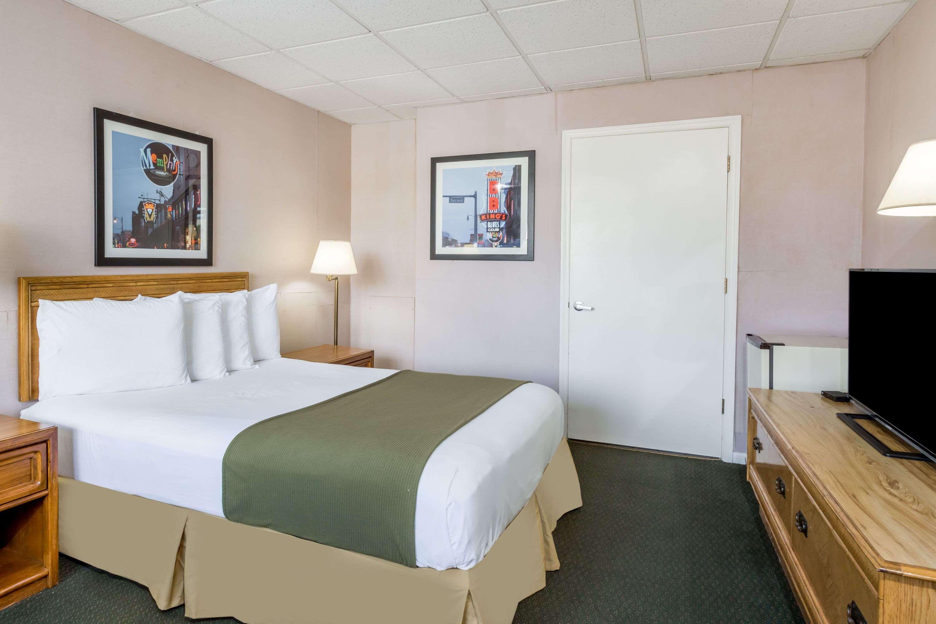 Days Inn By Wyndham Bedford Zewnętrze zdjęcie