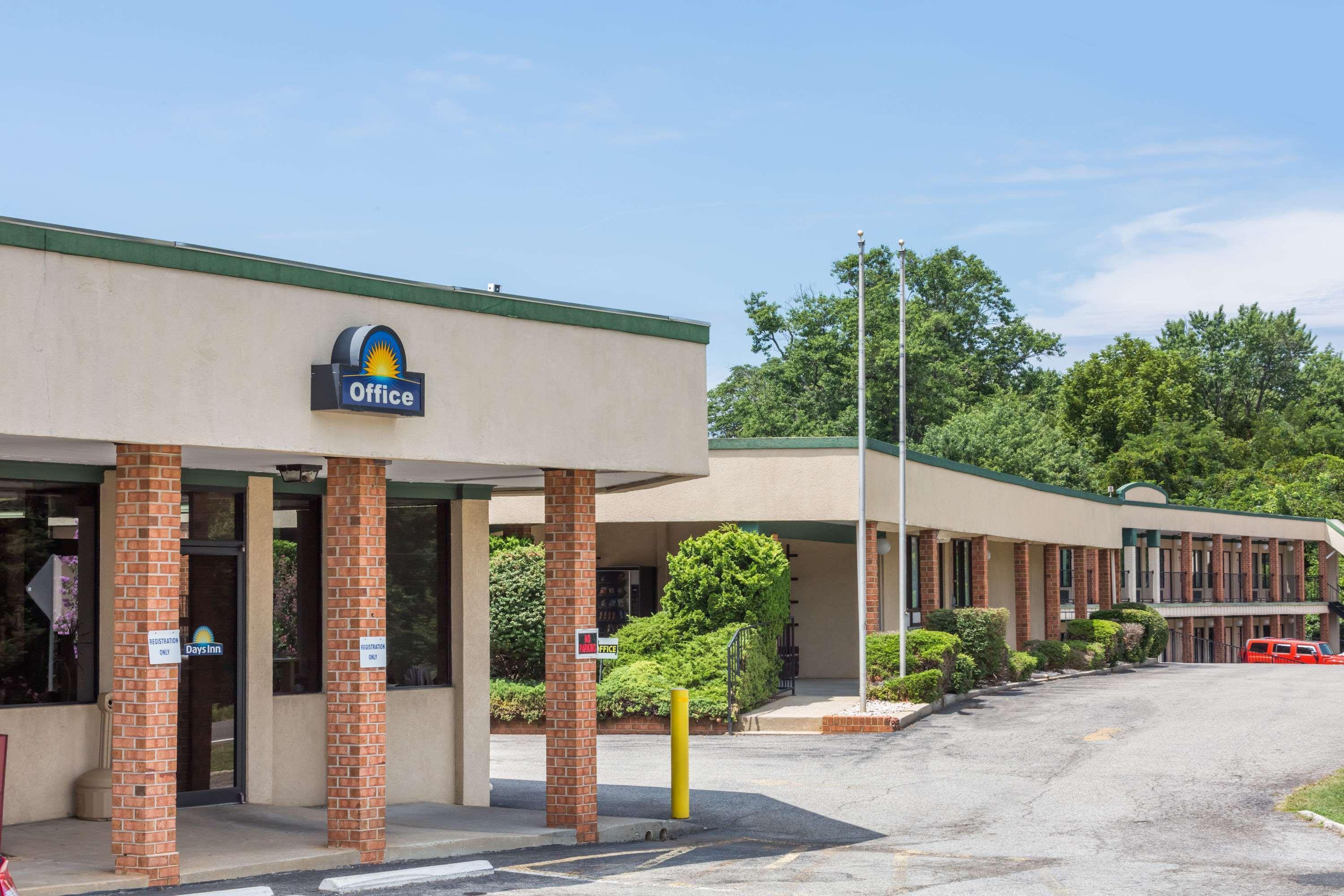 Days Inn By Wyndham Bedford Zewnętrze zdjęcie